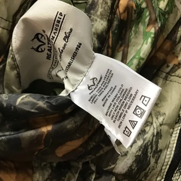 🌟 Realtree Reversible Vest - Picture 2 of 11
